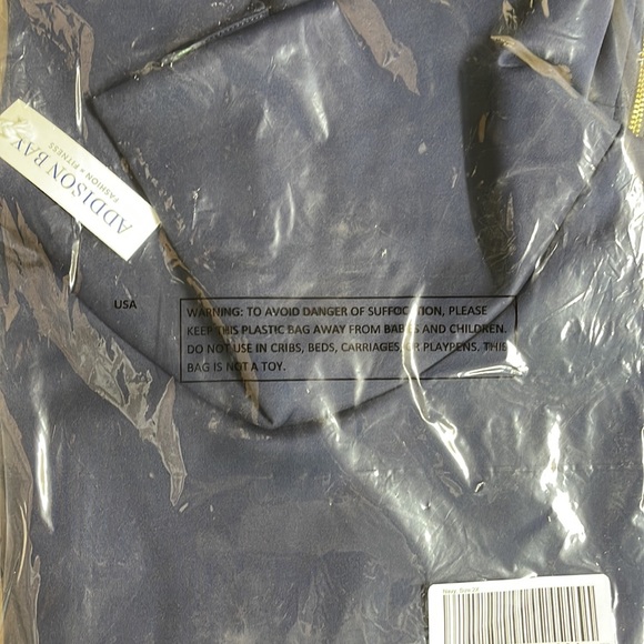 The Everyday Pullover. Go beyond the gym with Addison Bay - Picture 5 of 5